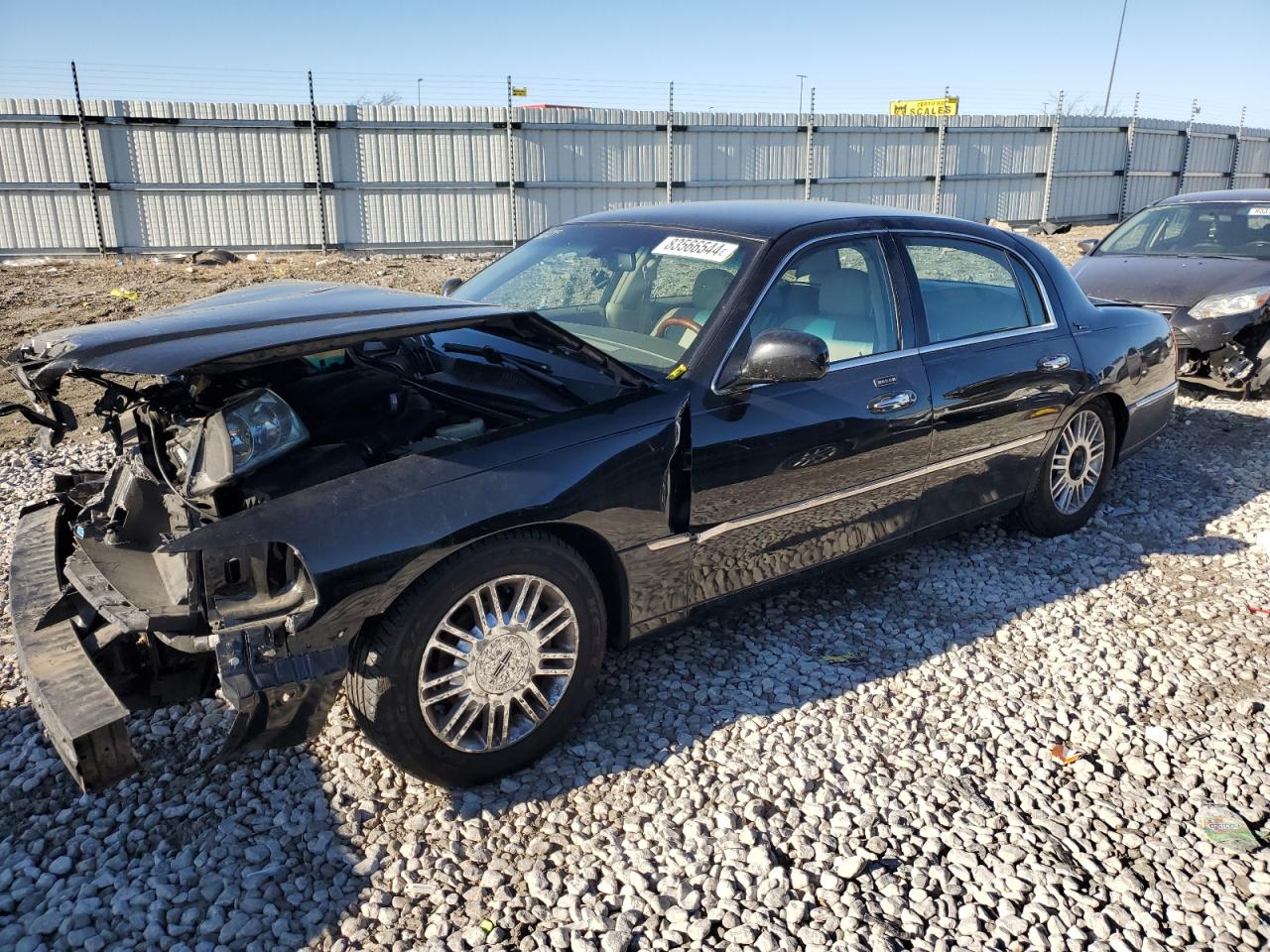 LINCOLN TOWN CAR S 2008