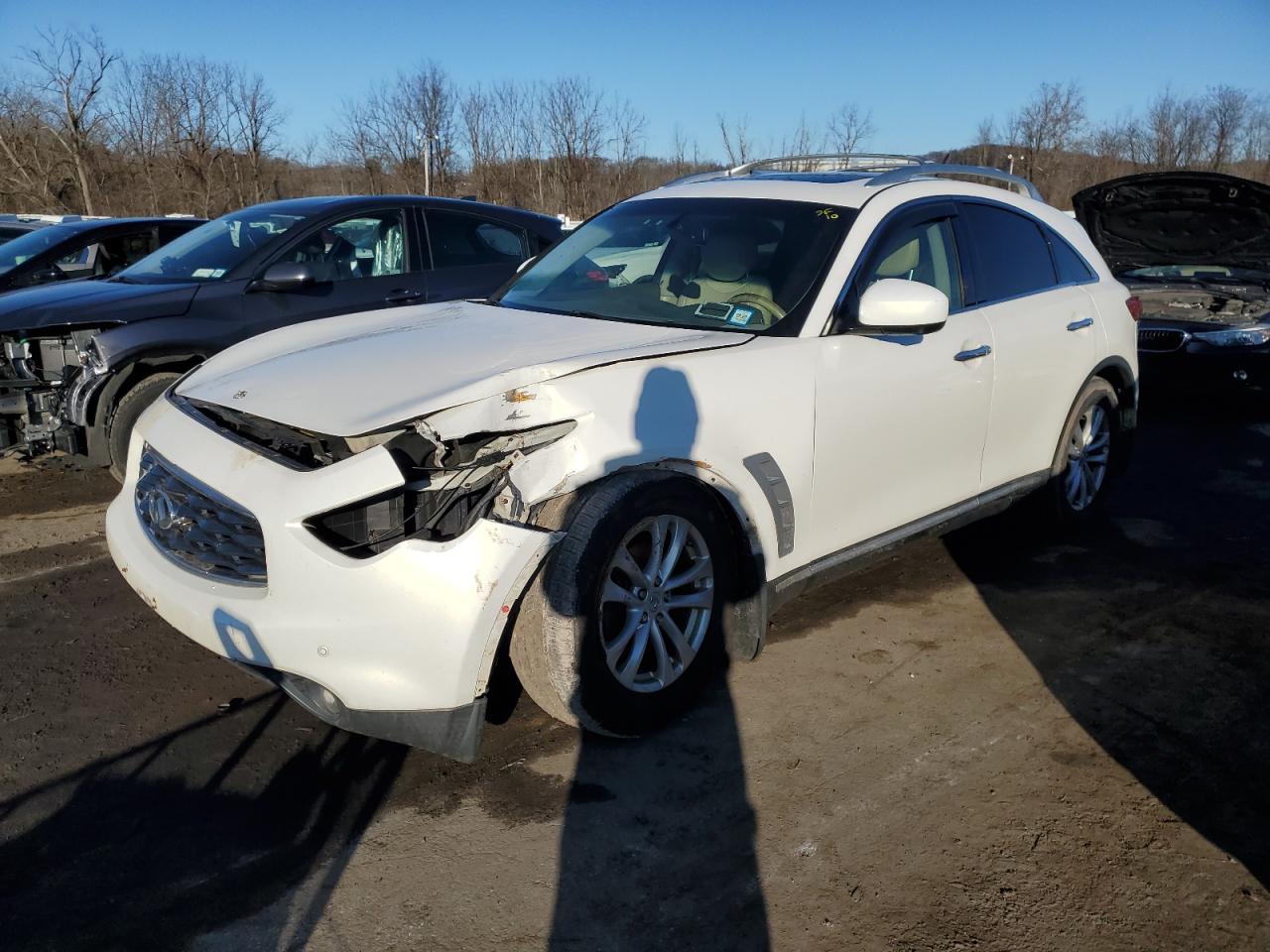 INFINITI FX35 2010