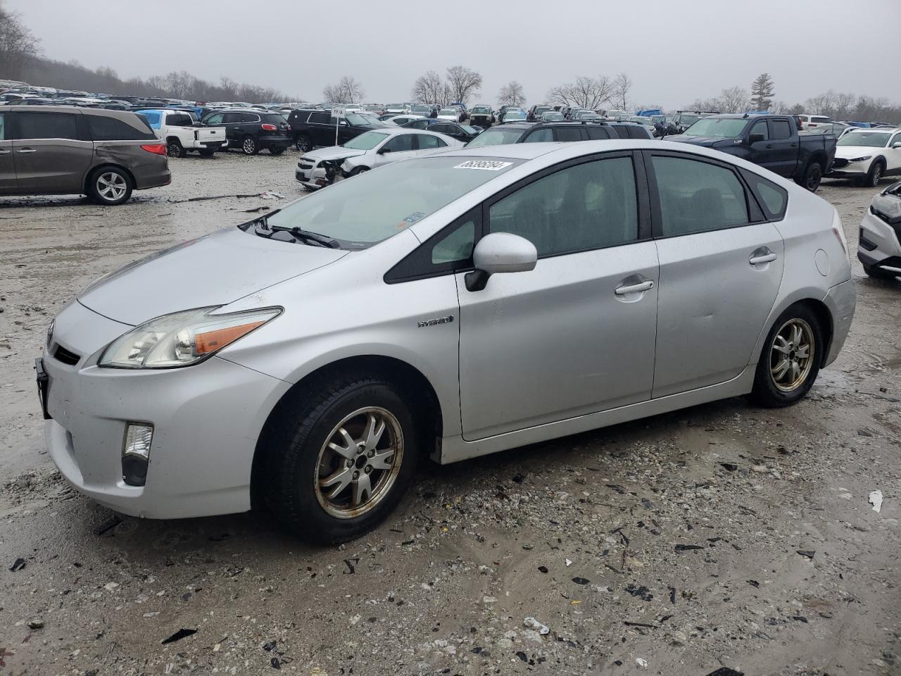 TOYOTA PRIUS 2011