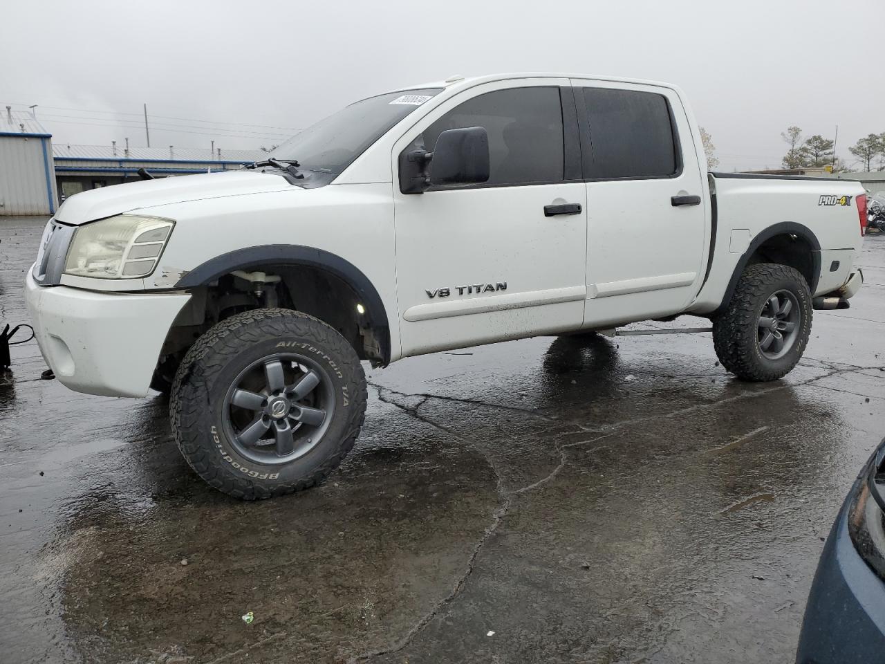 NISSAN TITAN S 2014