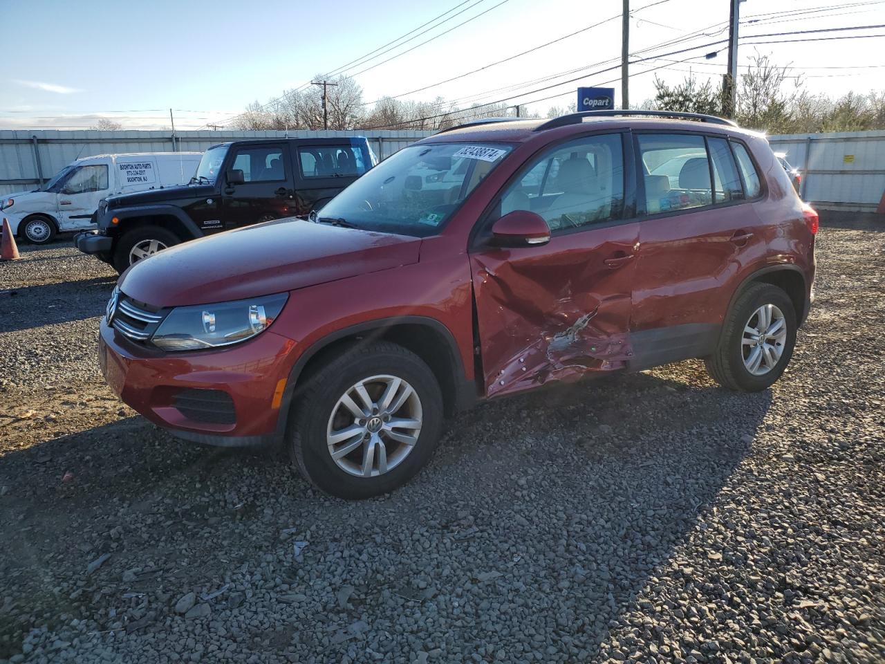 VOLKSWAGEN TIGUAN S 2016