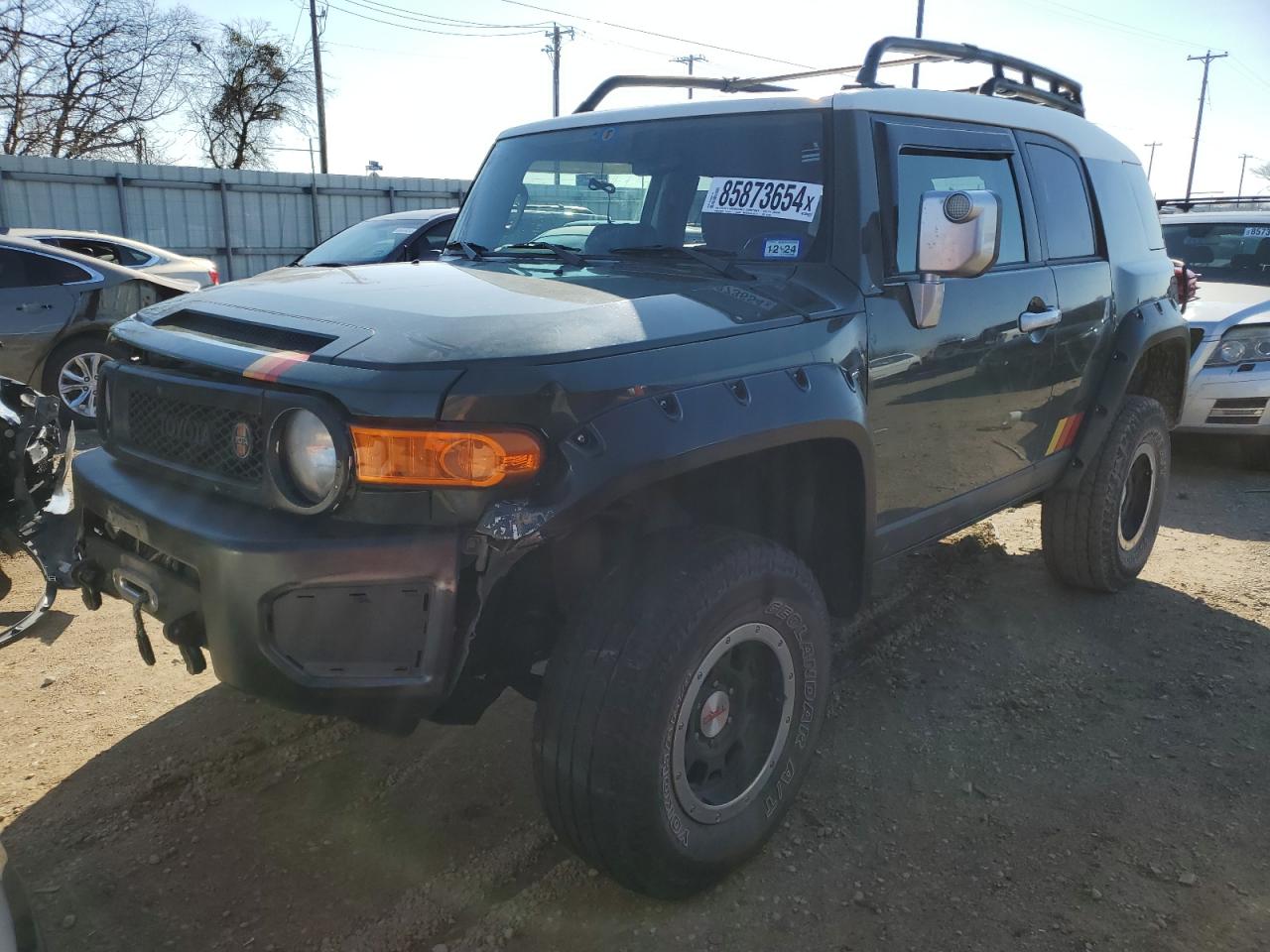 TOYOTA FJ CRUISER 2012