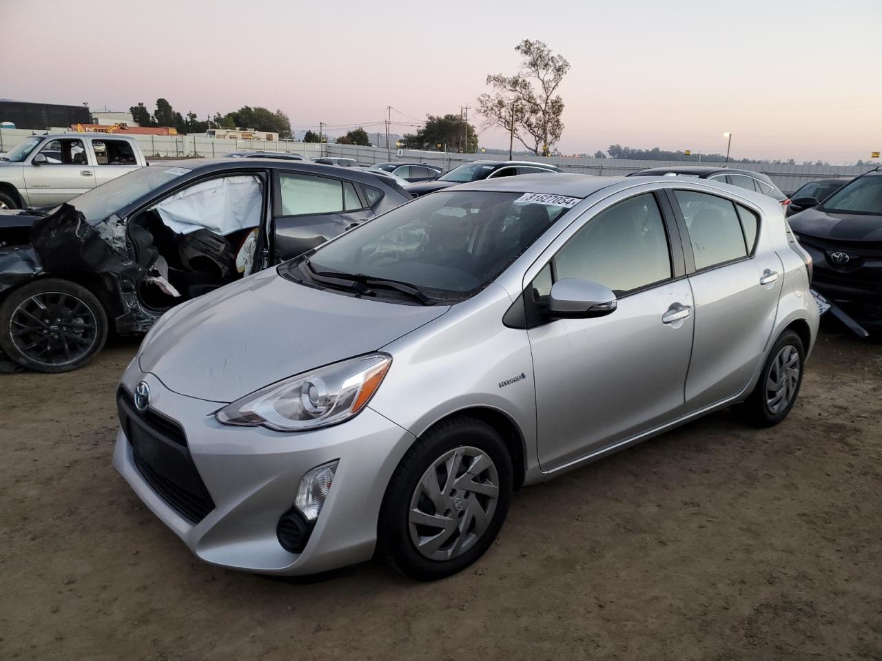 TOYOTA PRIUS C 2015