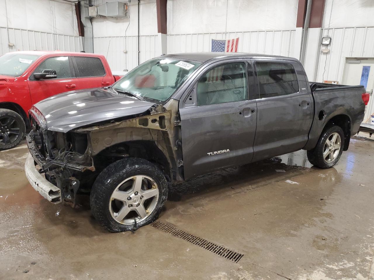 TOYOTA TUNDRA CRE 2013