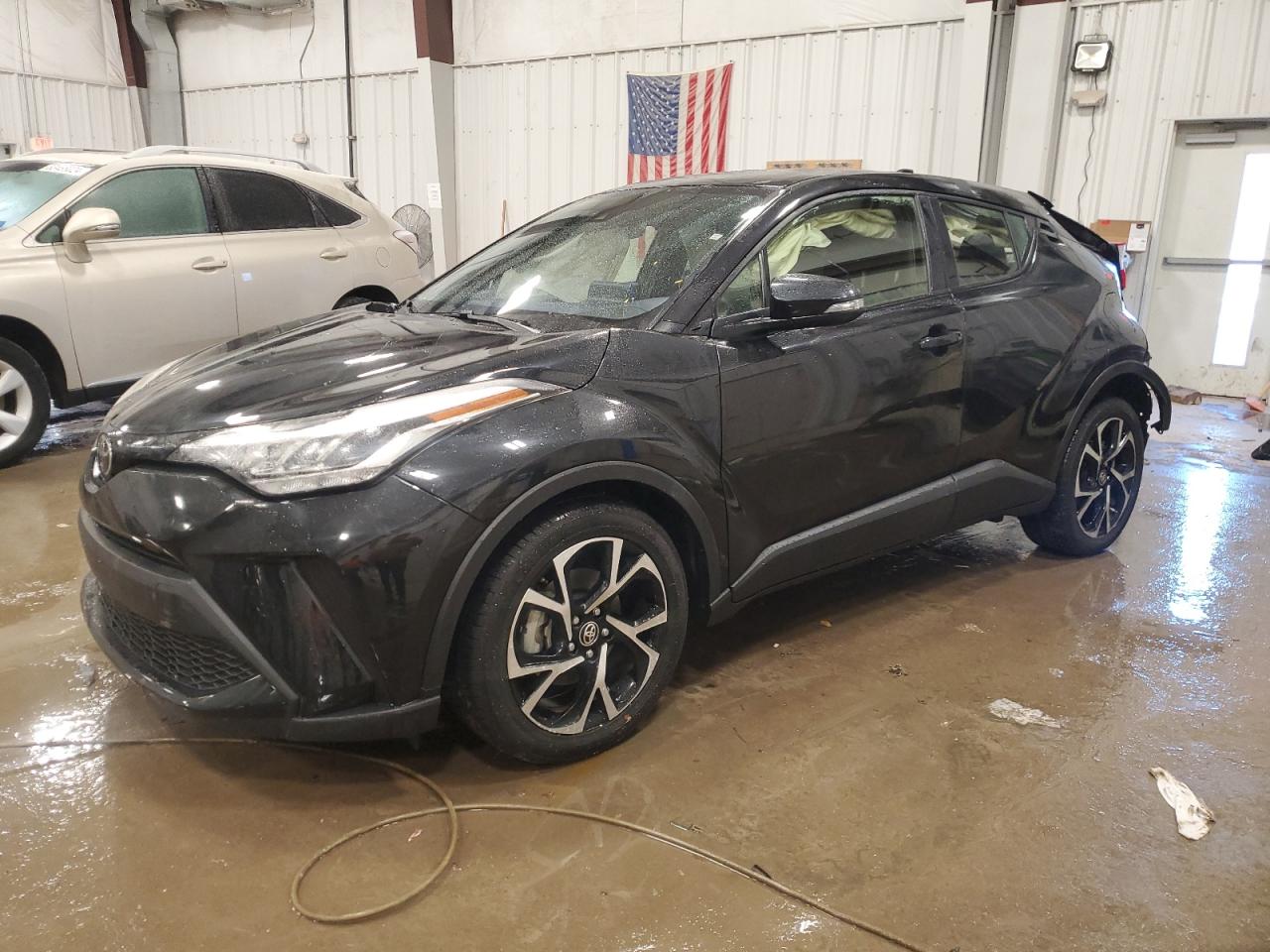 TOYOTA C-HR XLE 2020