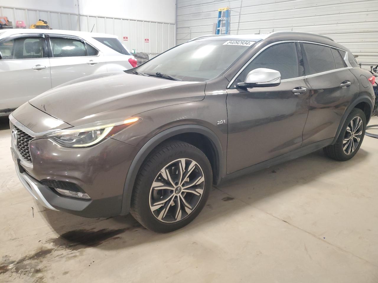 INFINITI QX30 BASE 2017