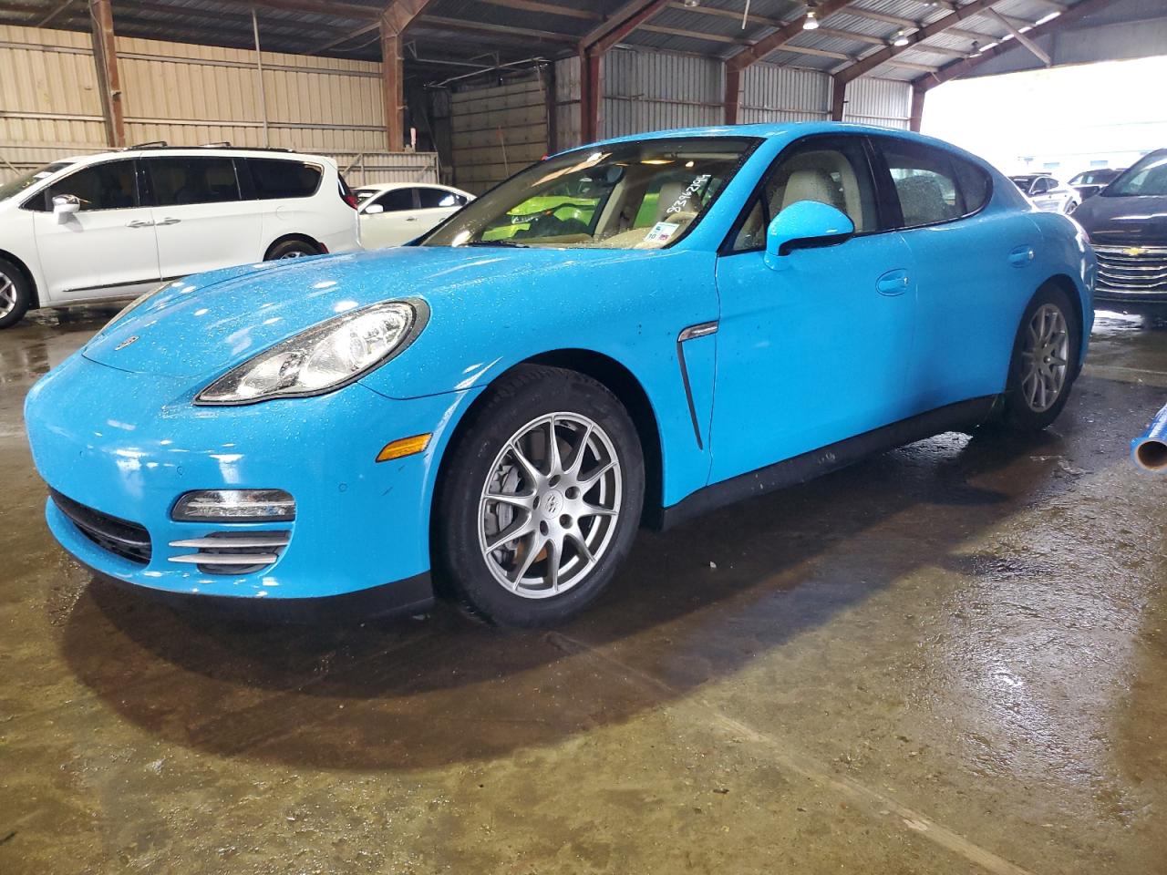 PORSCHE PANAMERA 2 2012