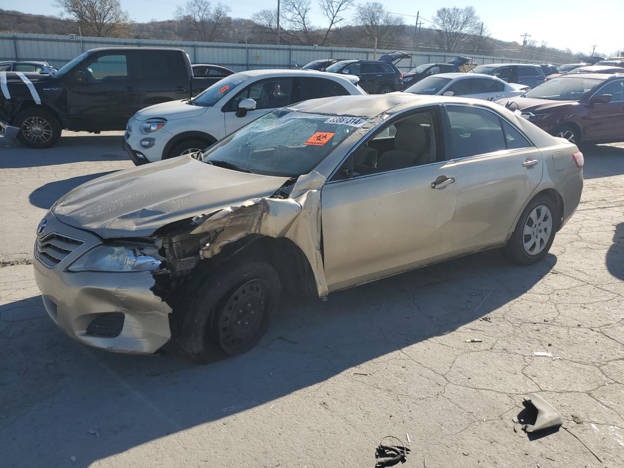 TOYOTA CAMRY BASE 2010