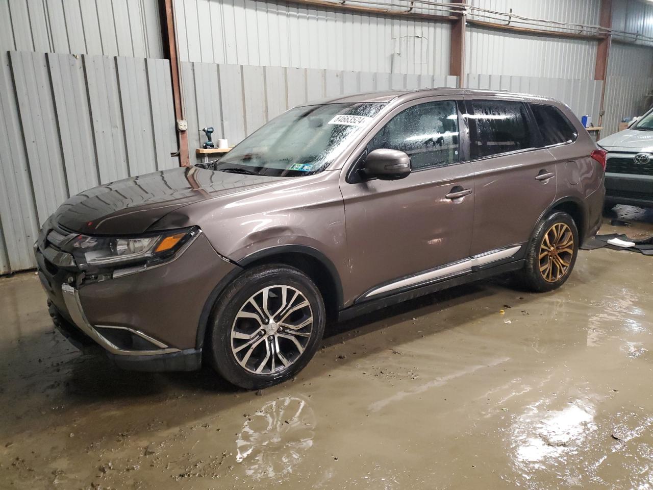 MITSUBISHI OUTLANDER 2017