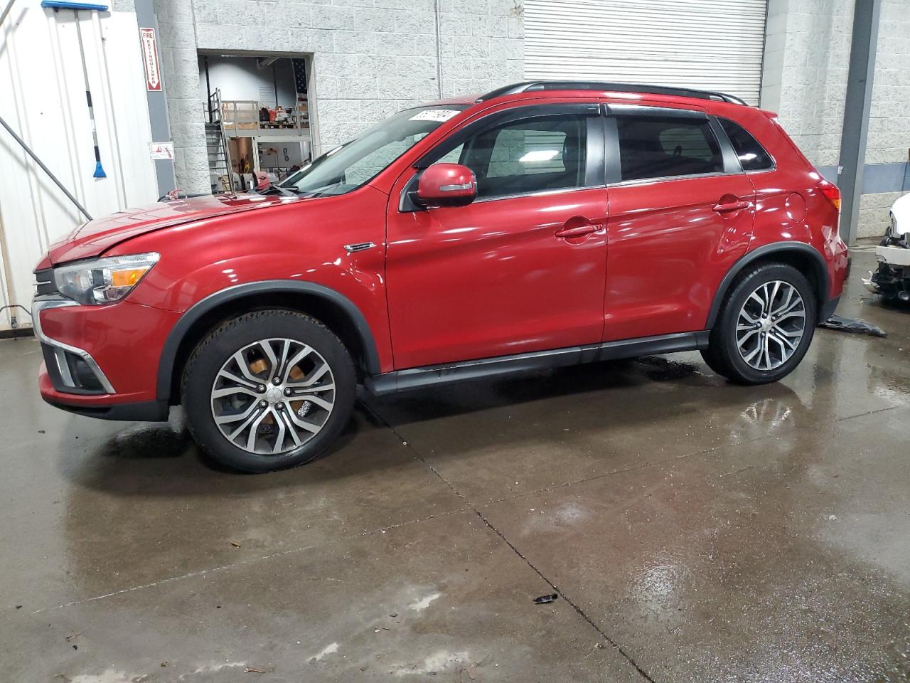 MITSUBISHI OUTLANDER 2018
