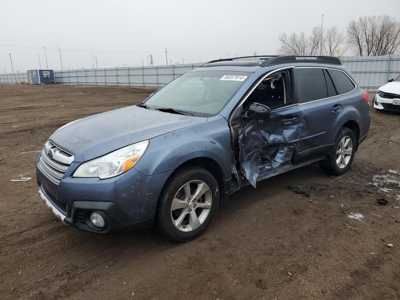 SUBARU OUTBACK 2. 2013