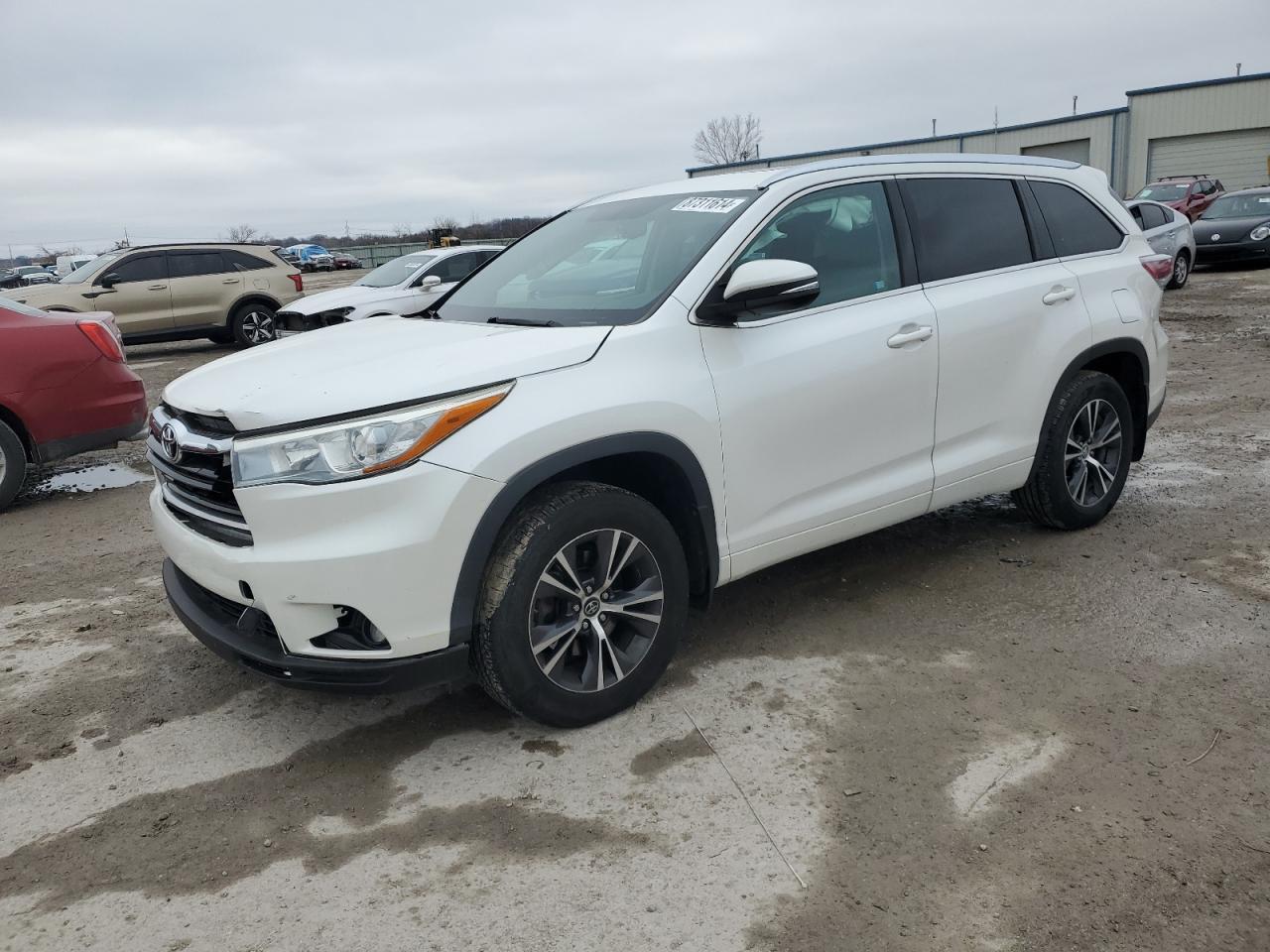 TOYOTA HIGHLANDER 2016
