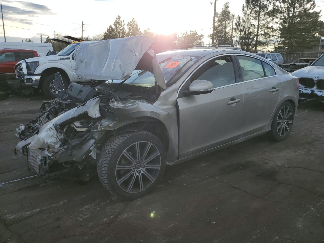 VOLVO S60 PLATIN 2016