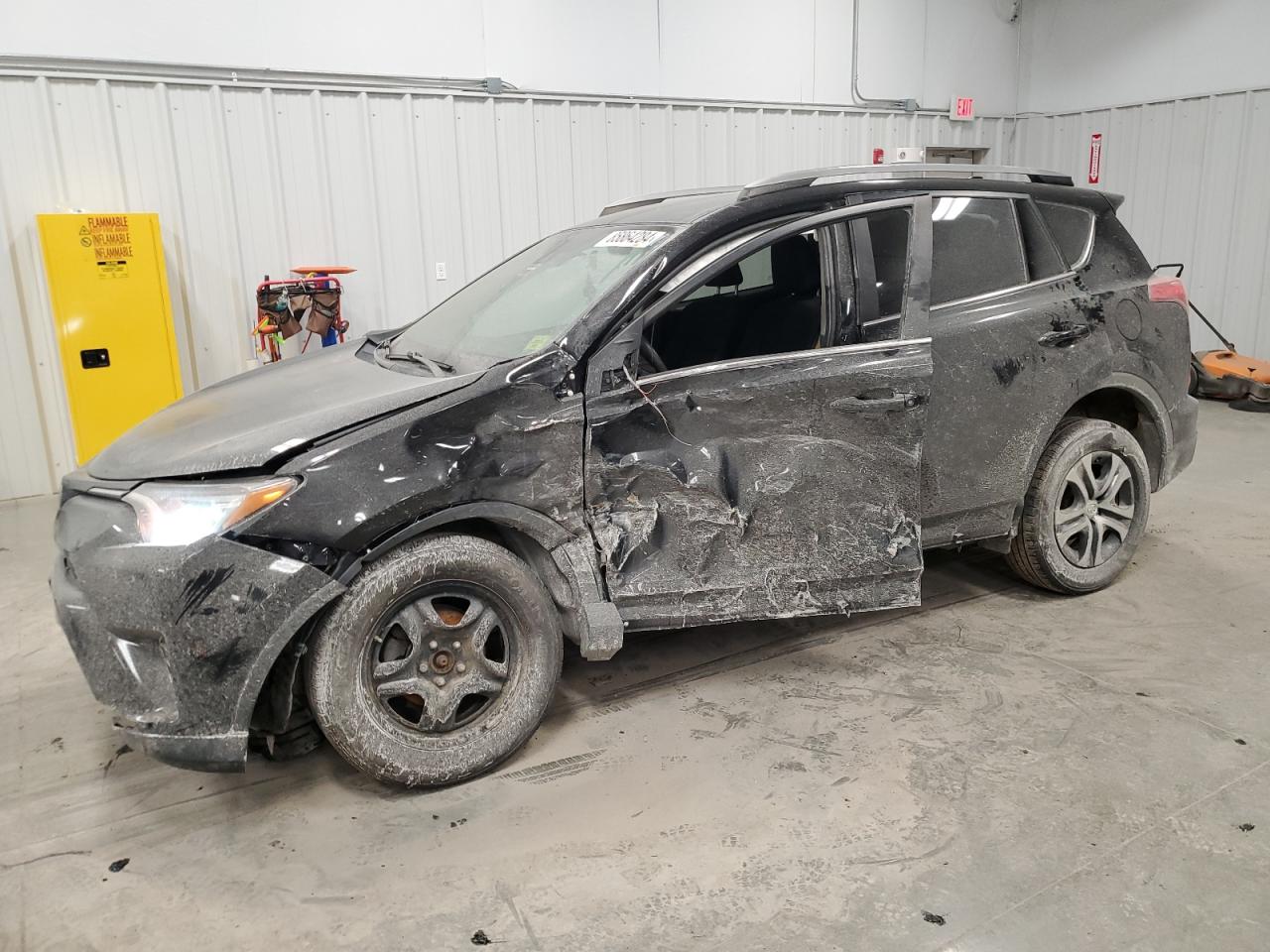 TOYOTA RAV4 LE 2018