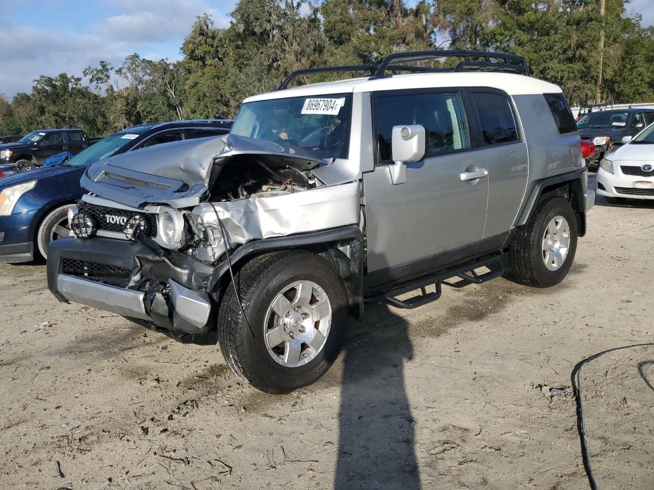 TOYOTA FJ CRUISER 2010