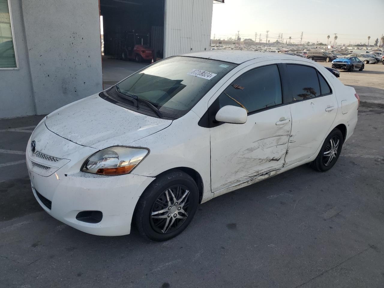 TOYOTA YARIS 2011