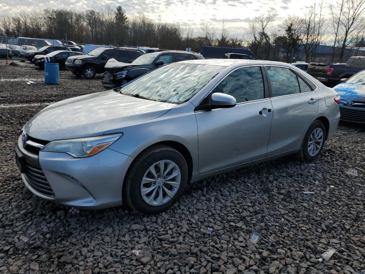TOYOTA CAMRY LE 2016