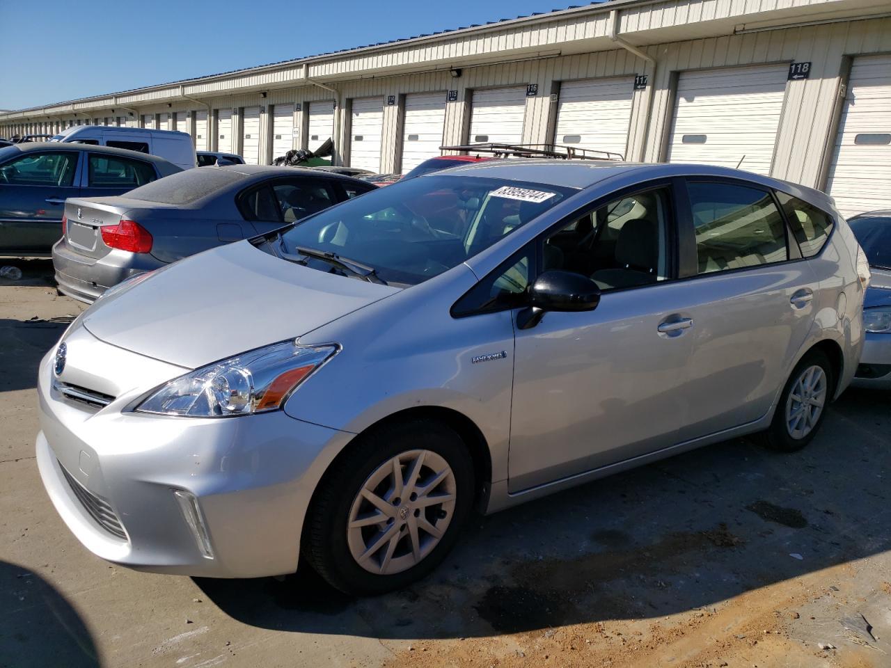 TOYOTA PRIUS V 2012
