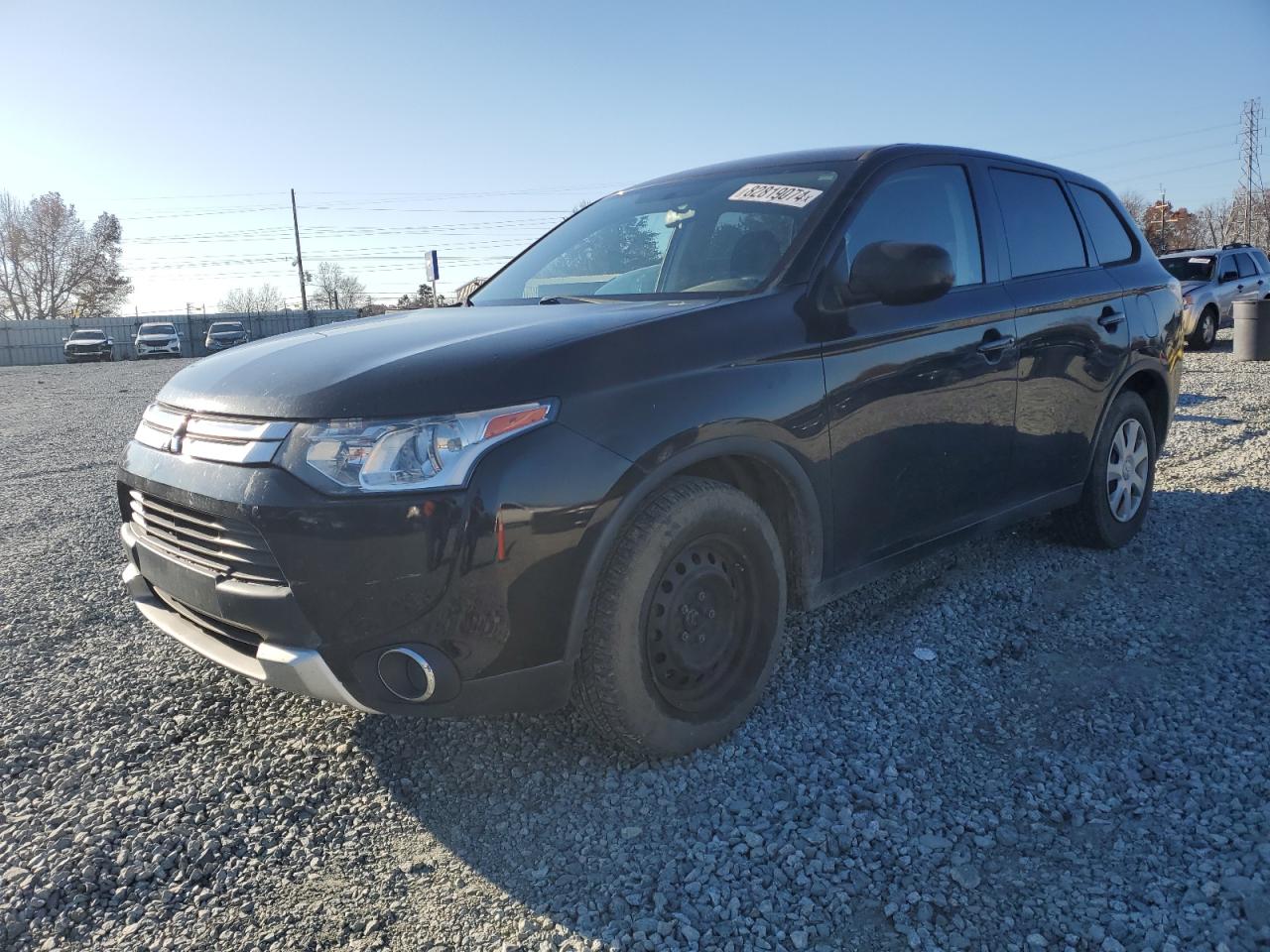 MITSUBISHI OUTLANDER 2015
