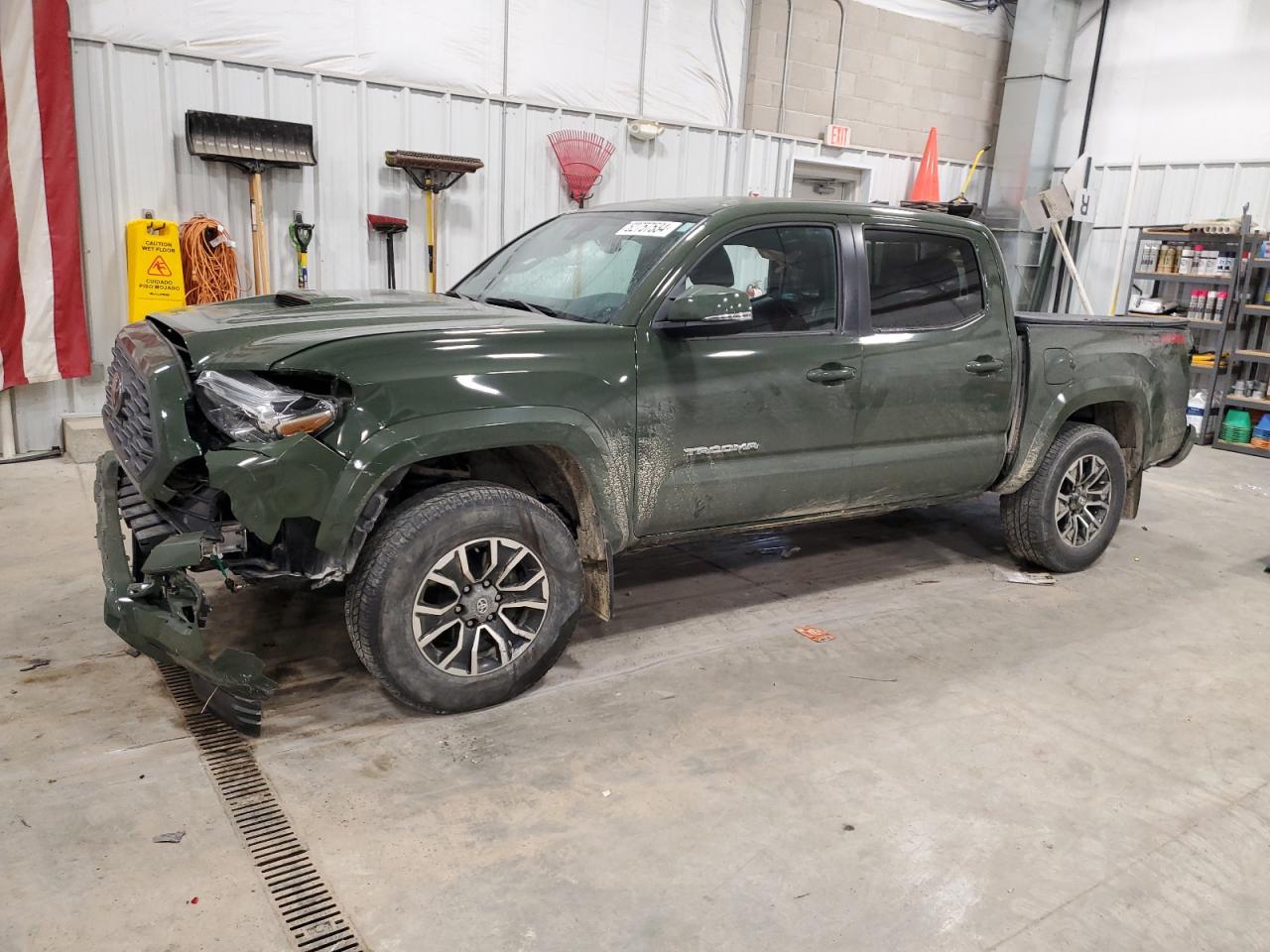 TOYOTA TACOMA DOU 2022