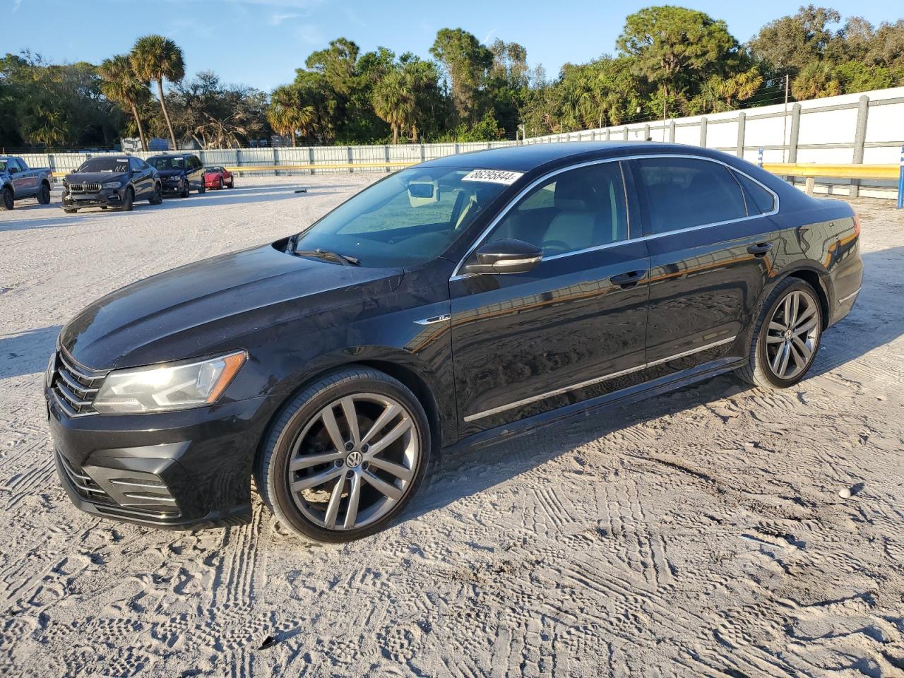 VOLKSWAGEN PASSAT R-L 2017
