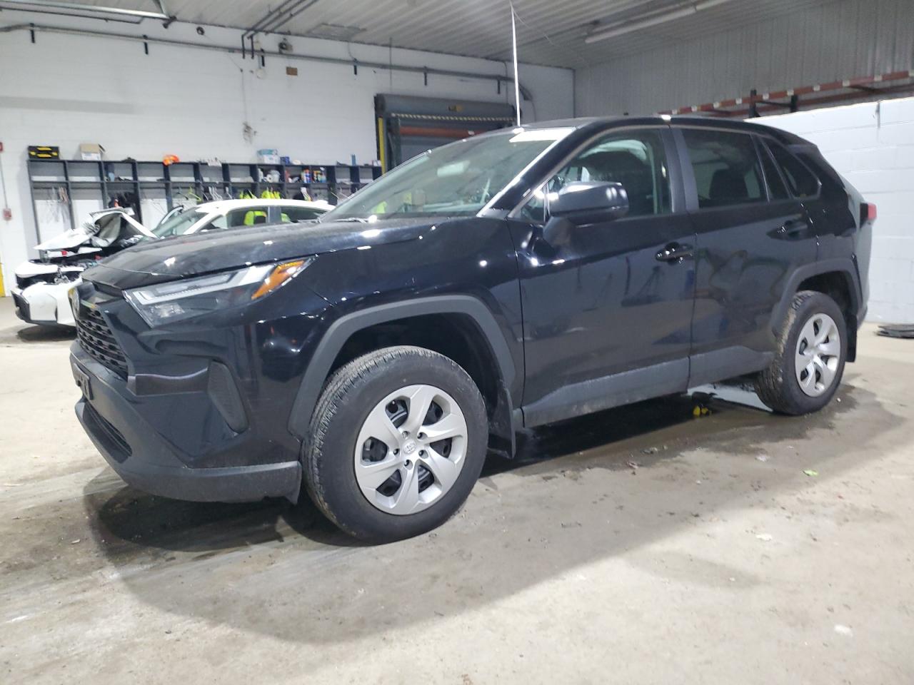 TOYOTA RAV4 LE 2023