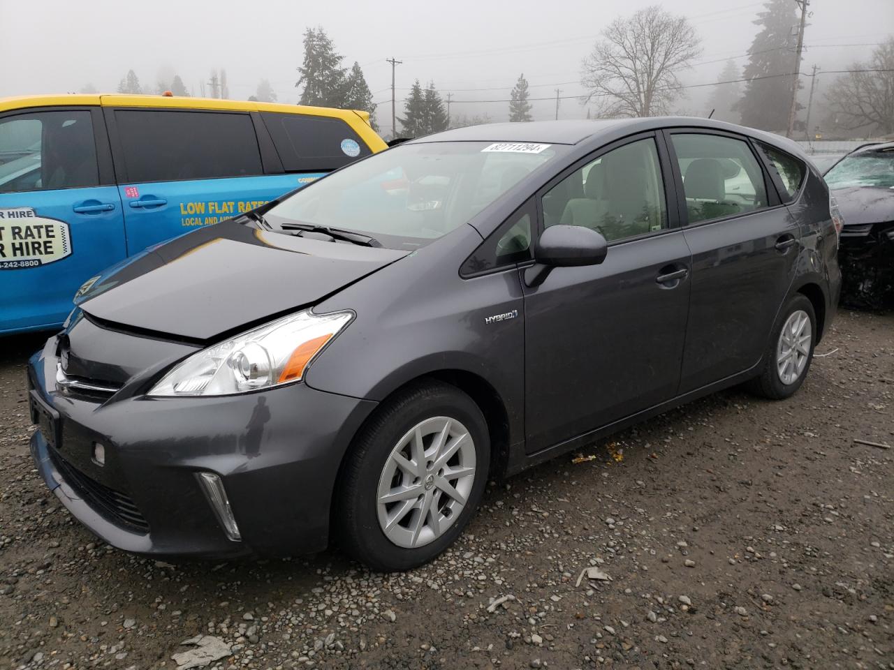 TOYOTA PRIUS V 2013