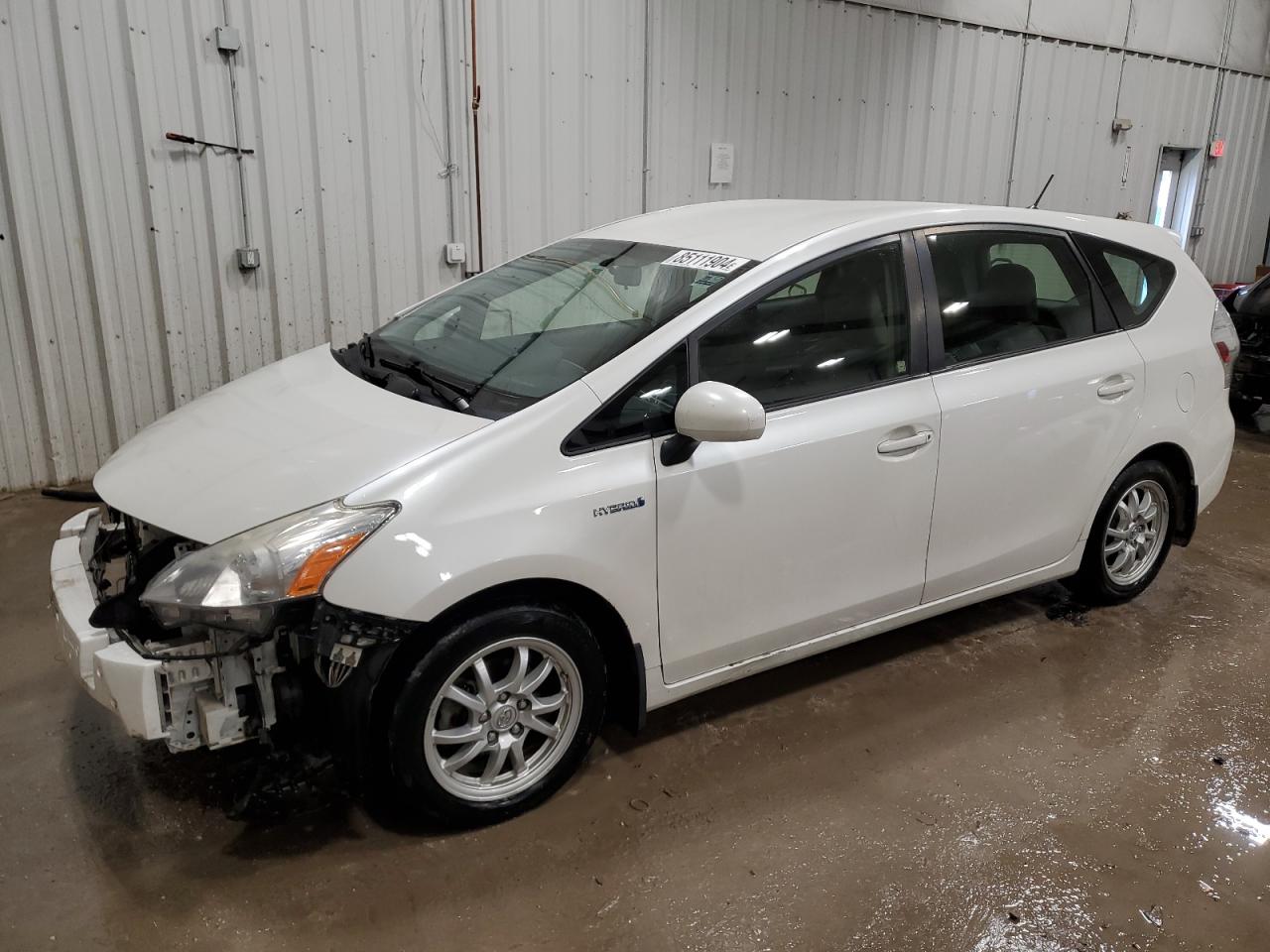 TOYOTA PRIUS V 2012
