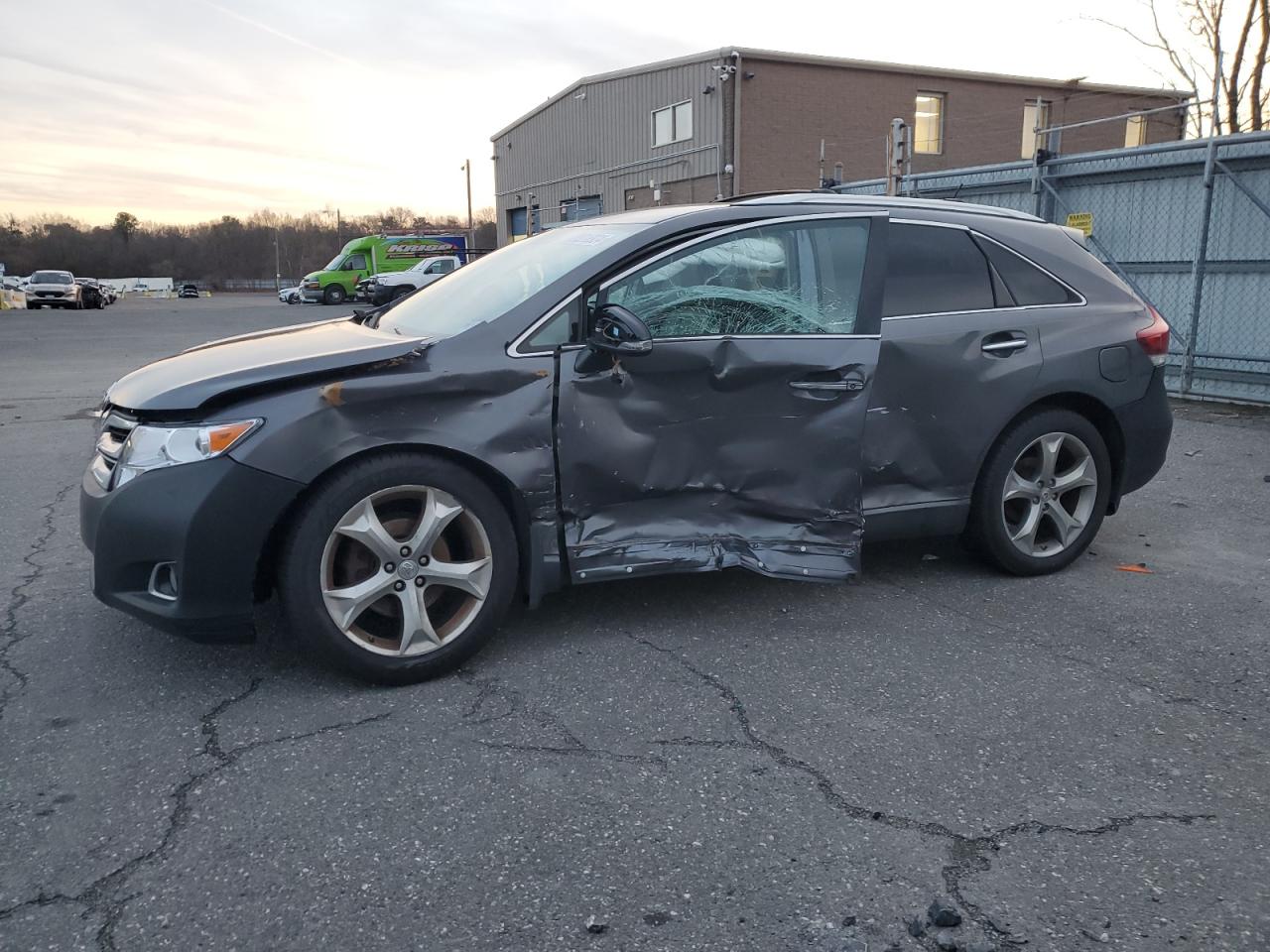 TOYOTA VENZA LE 2013