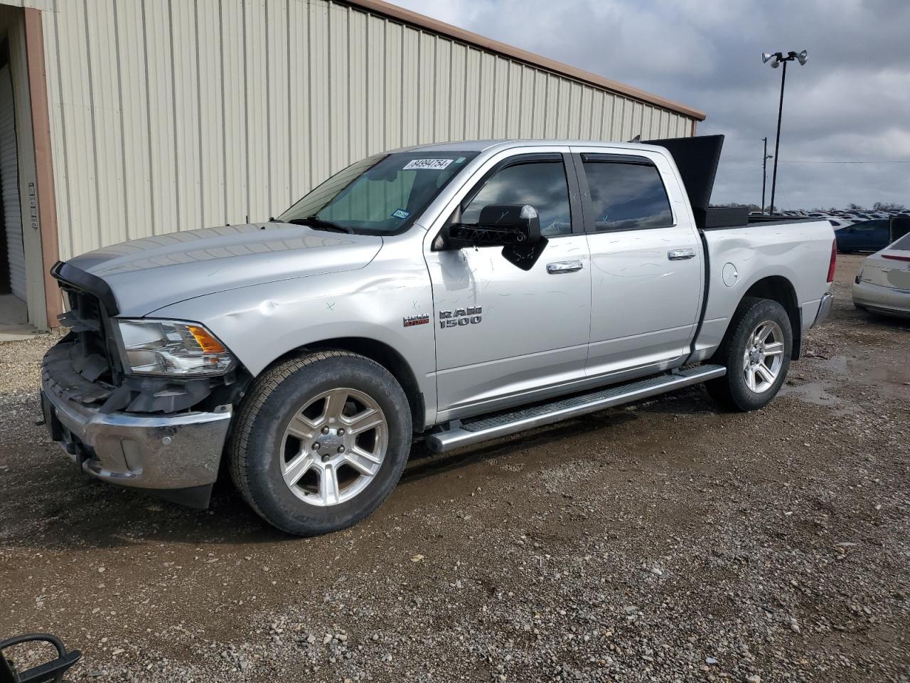 RAM 1500 SLT 2018