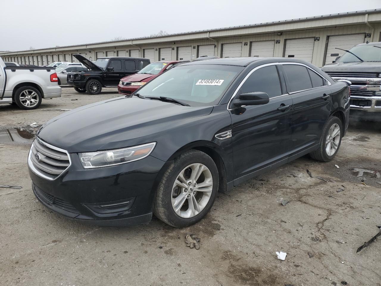 FORD TAURUS SEL 2018
