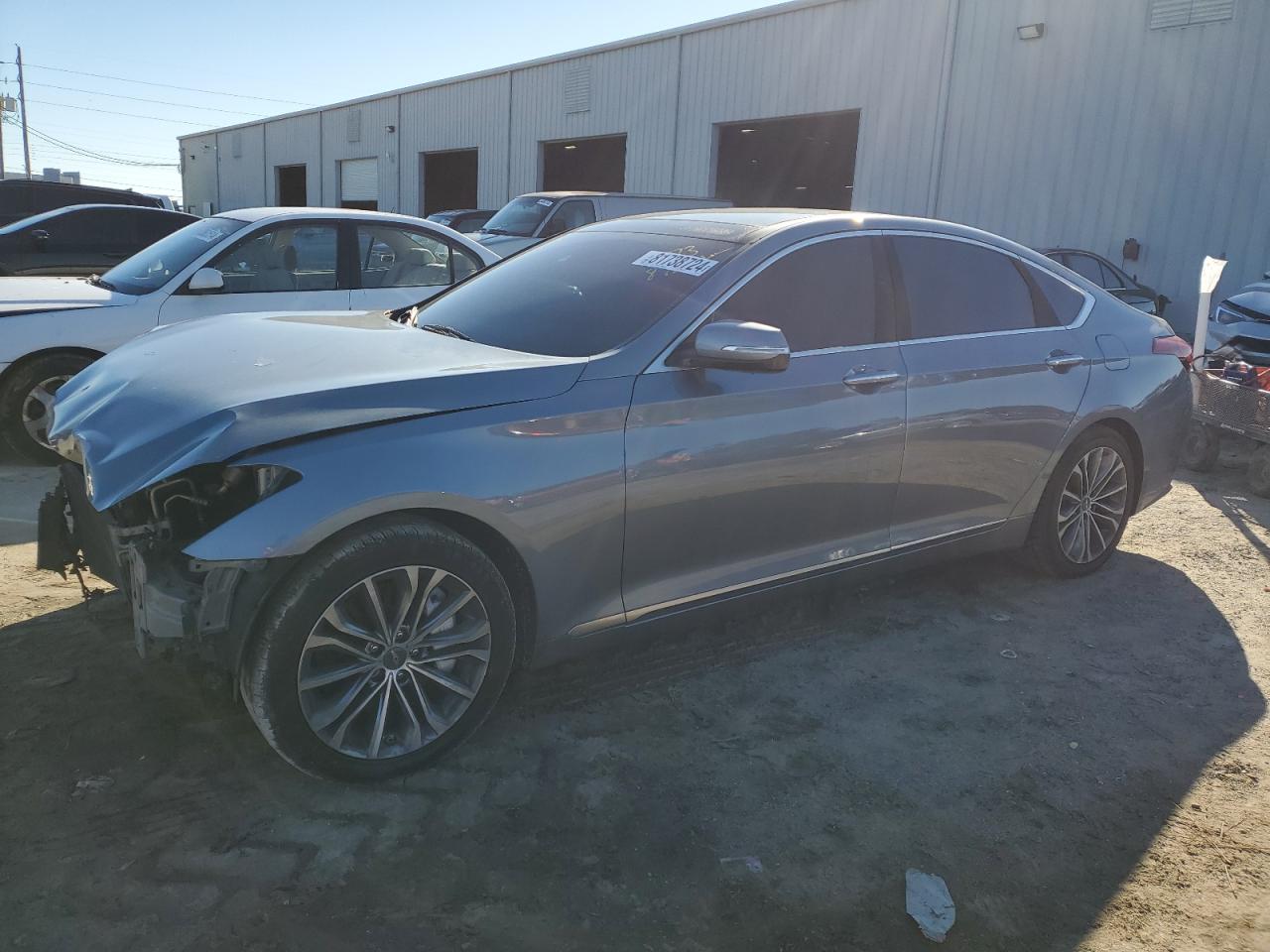 HYUNDAI GENESIS 3. 2015