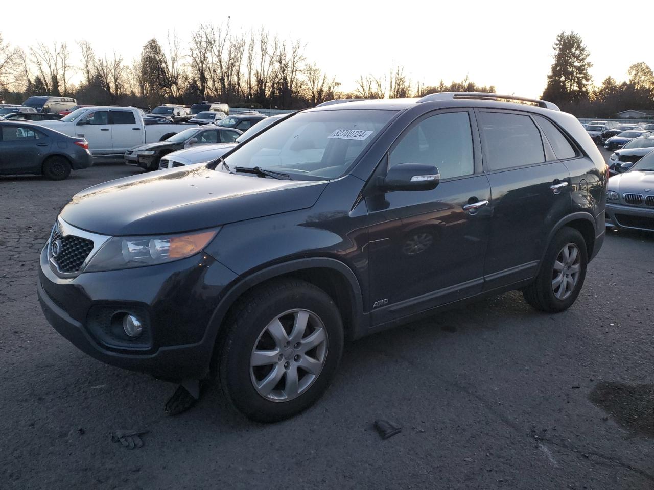 KIA SORENTO LX 2013
