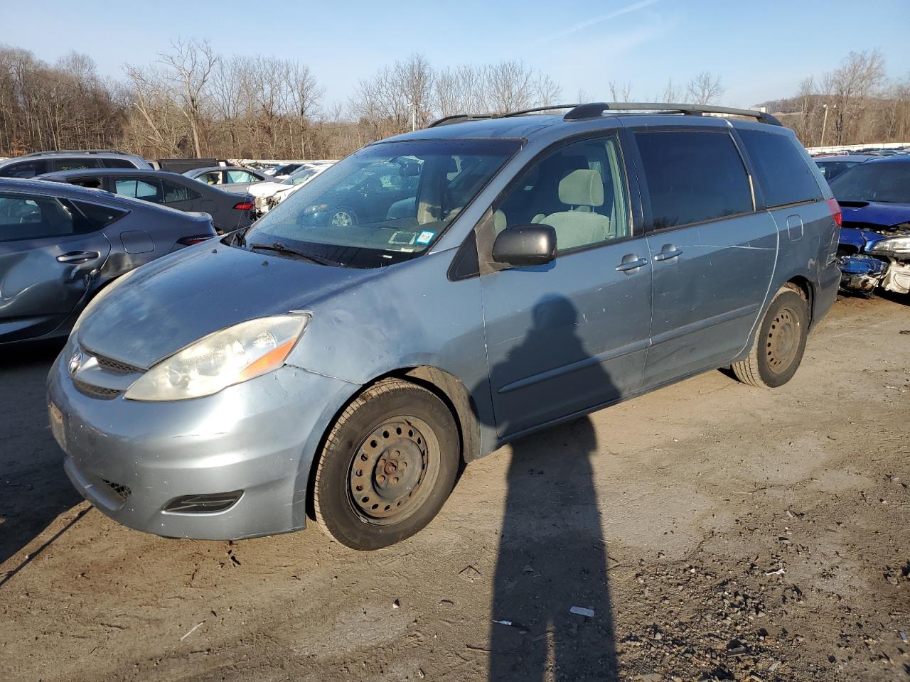 TOYOTA SIENNA CE 2006