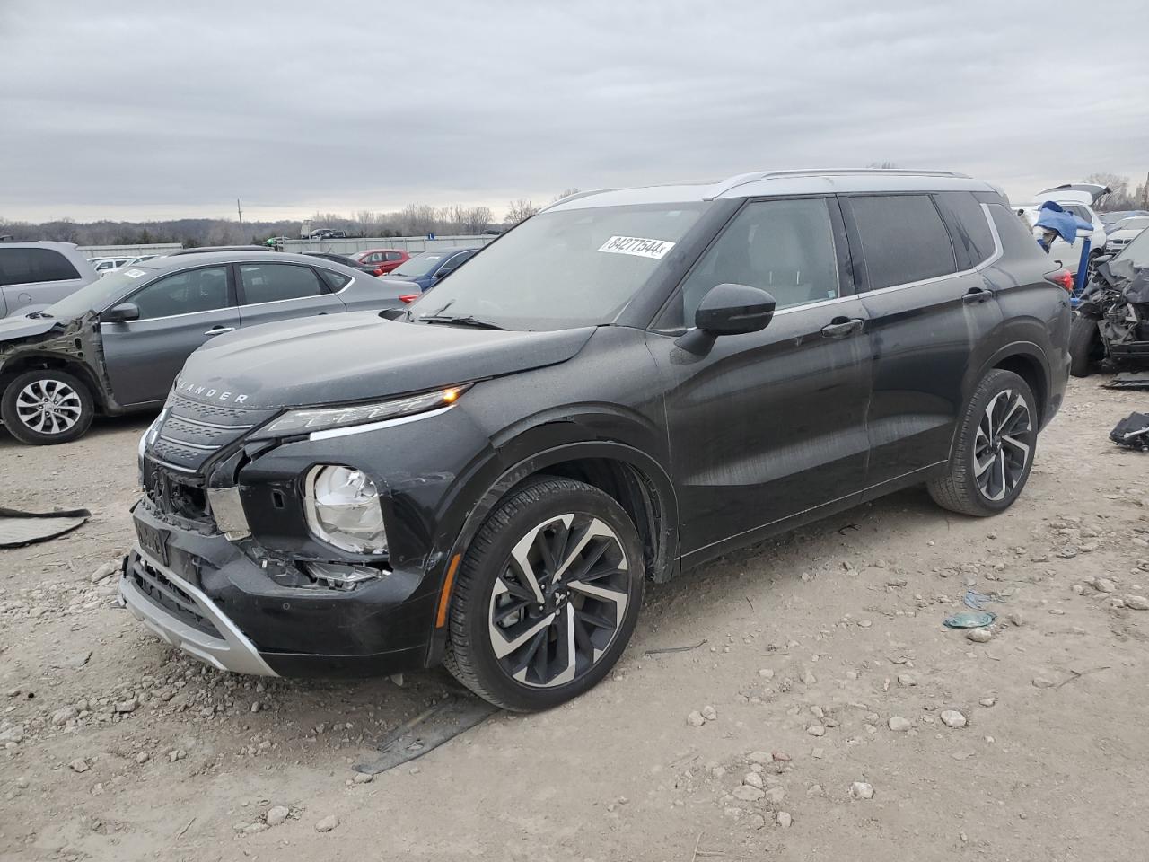 MITSUBISHI OUTLANDER 2024