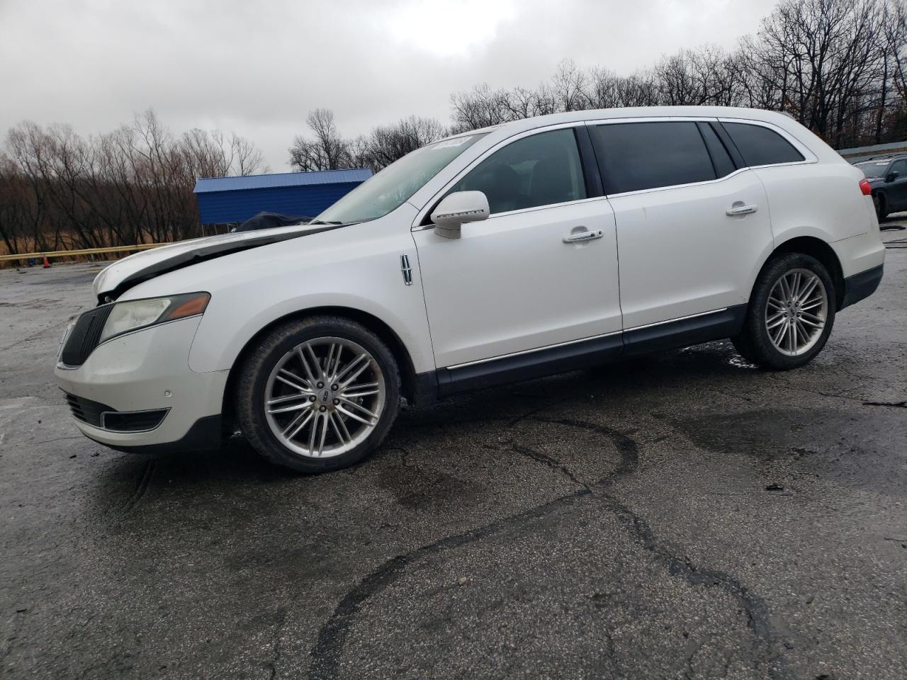 LINCOLN MKT 2013
