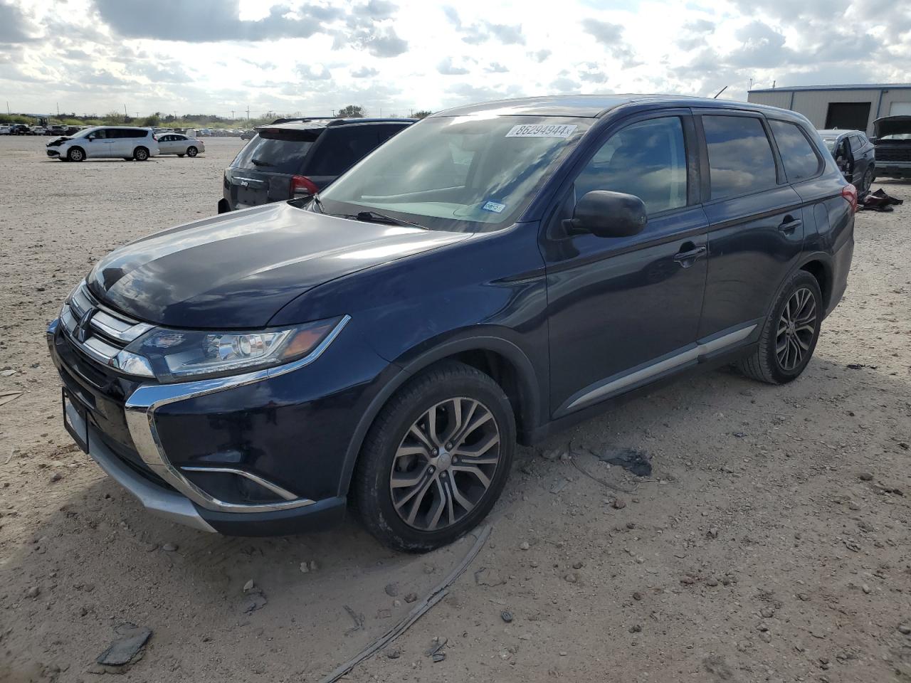 MITSUBISHI OUTLANDER 2016