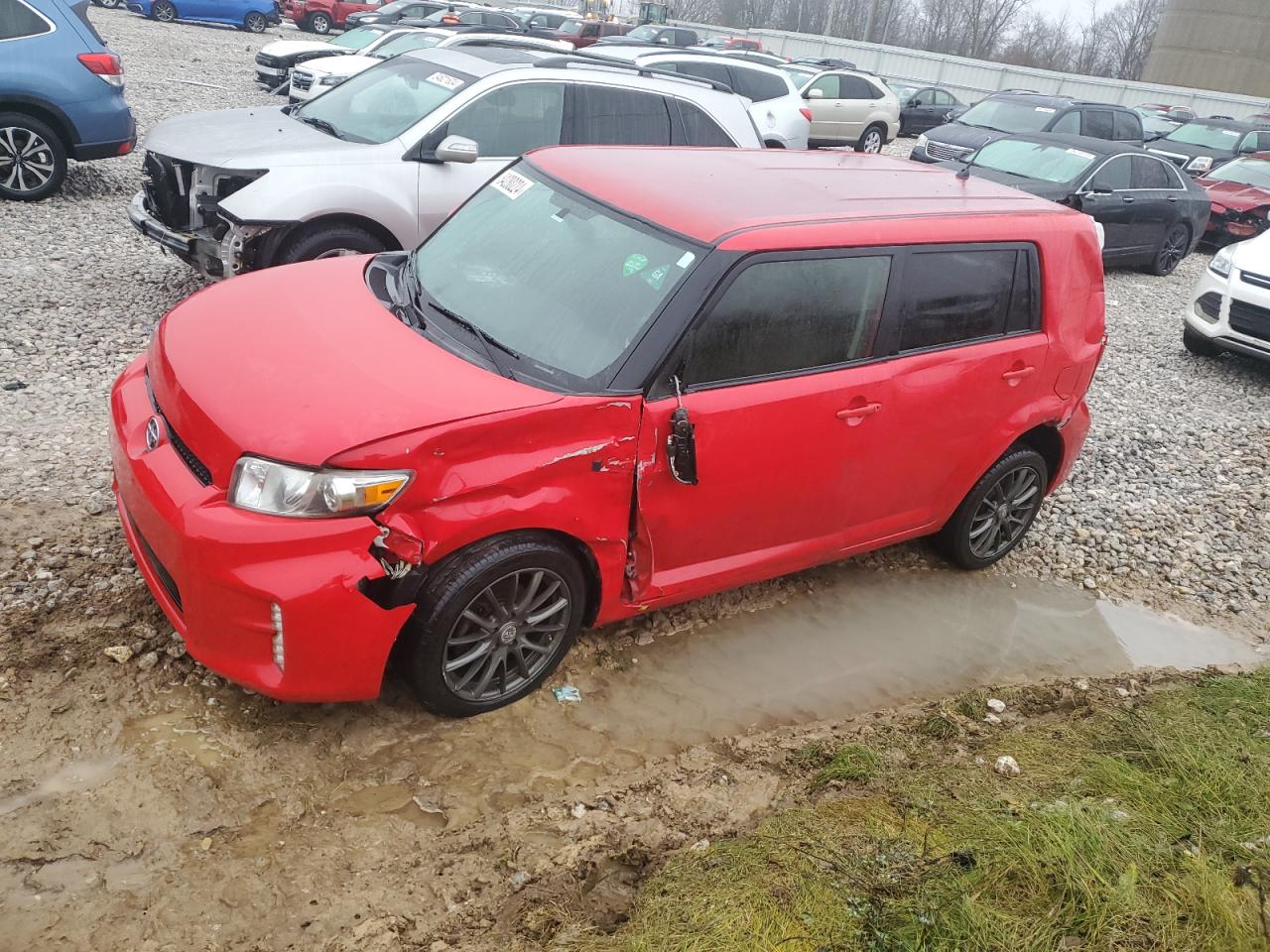 TOYOTA SCION XB 2013