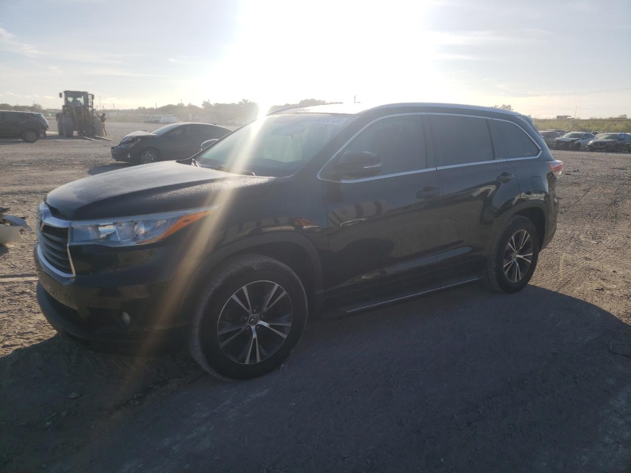 TOYOTA HIGHLANDER 2016