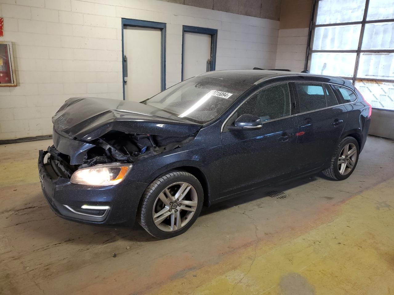 VOLVO V60 PREMIE 2015