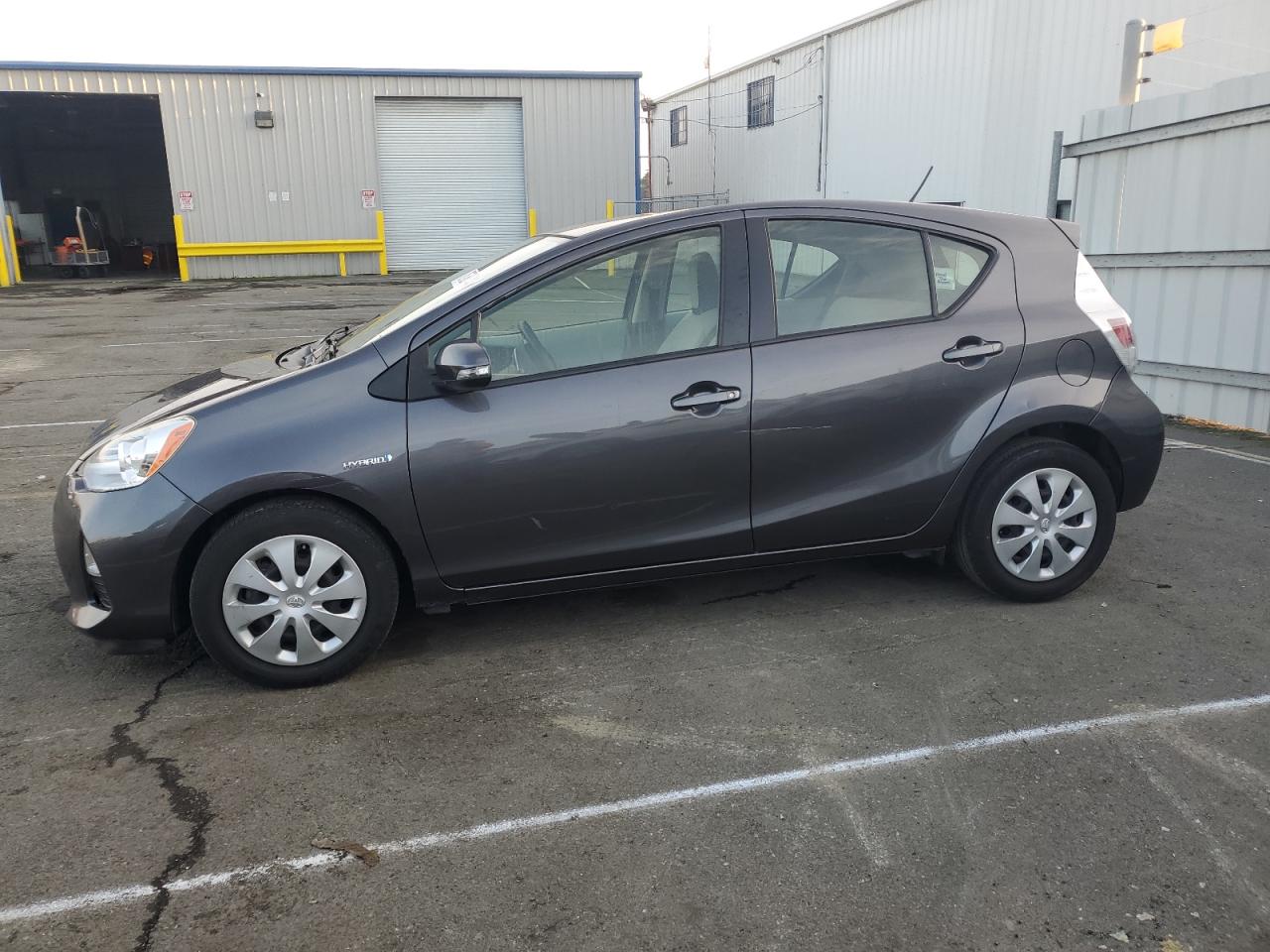 TOYOTA PRIUS C 2014