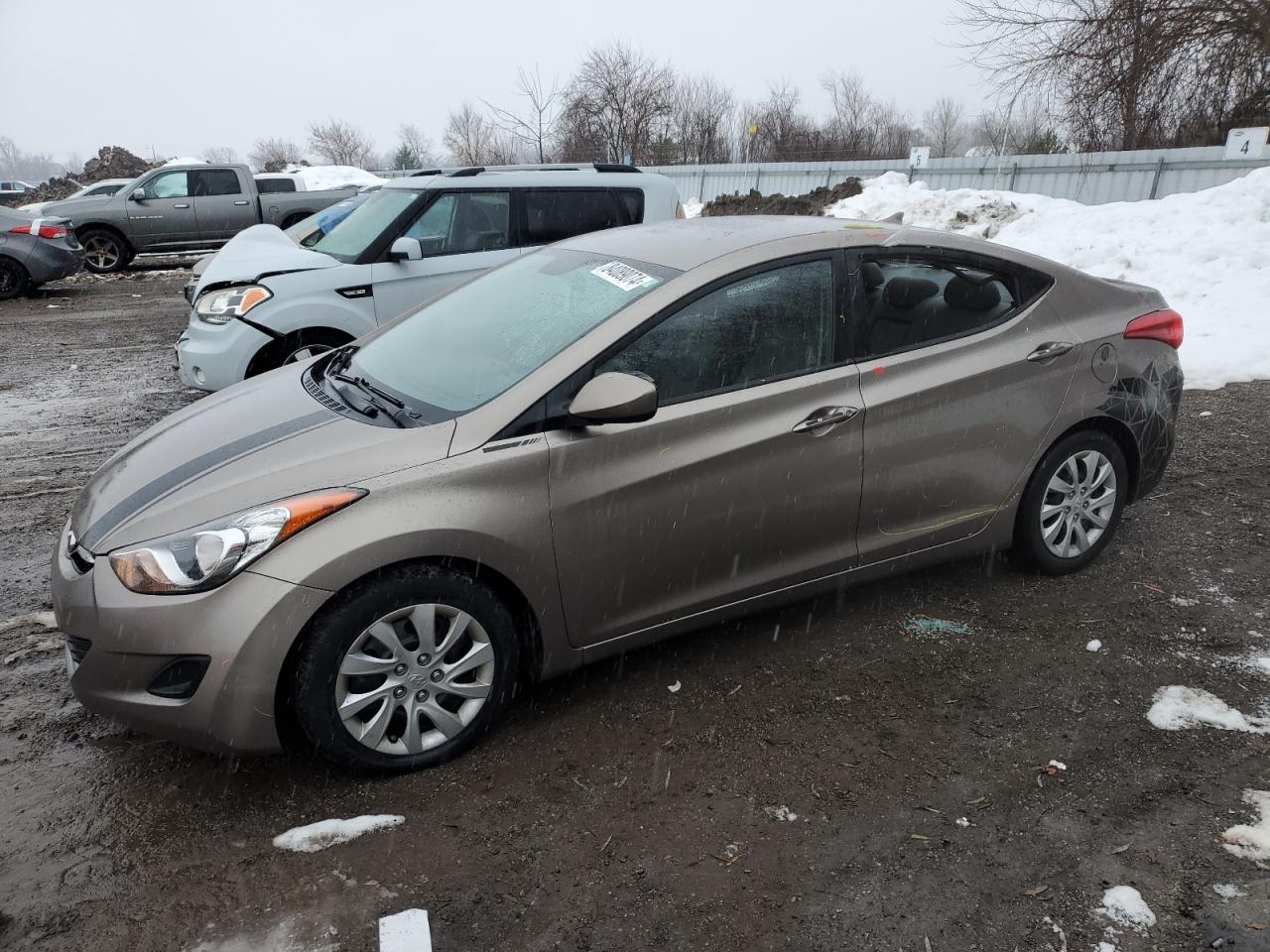 HYUNDAI ELANTRA GL 2013