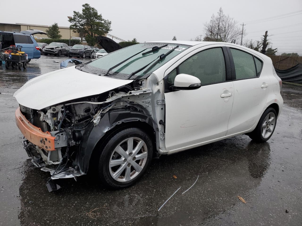 TOYOTA PRIUS C 2013