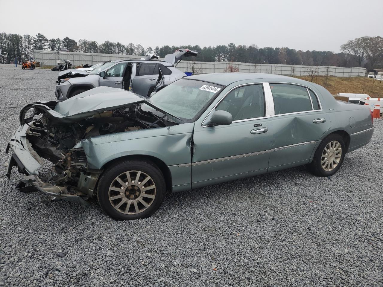 LINCOLN TOWN CAR S 2006