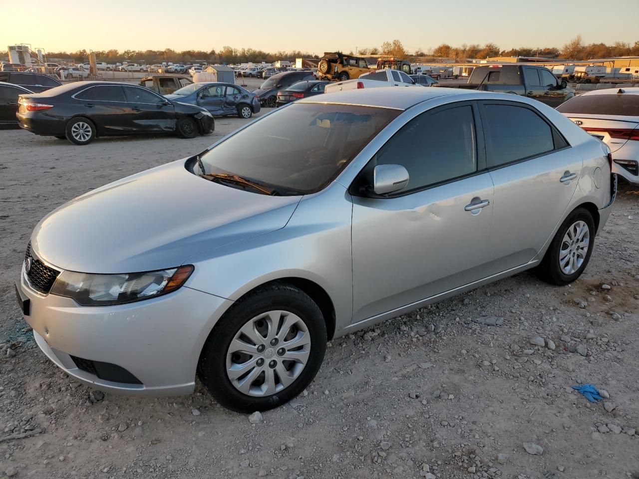 KIA FORTE 2011
