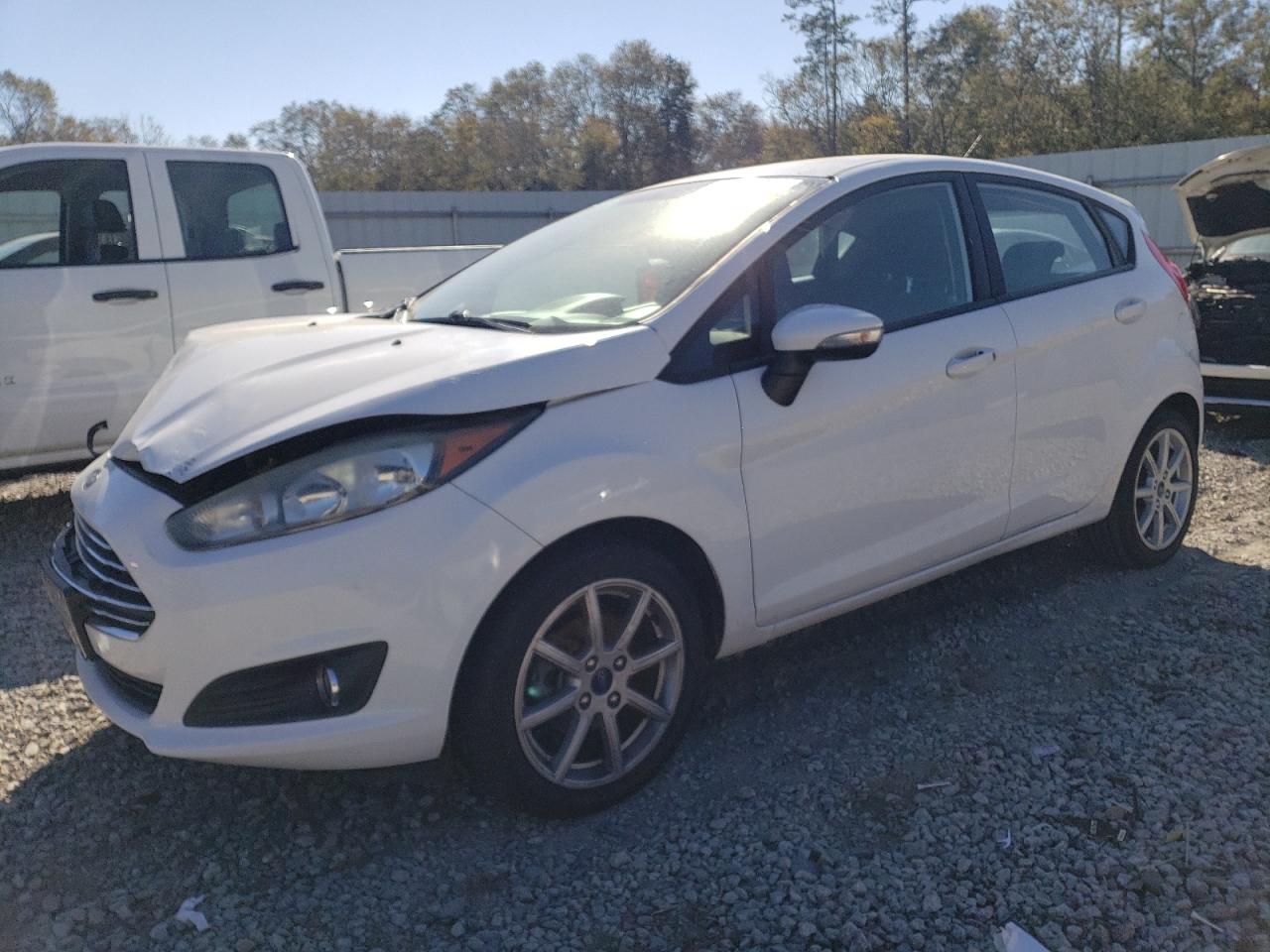 FORD FIESTA SE 2015