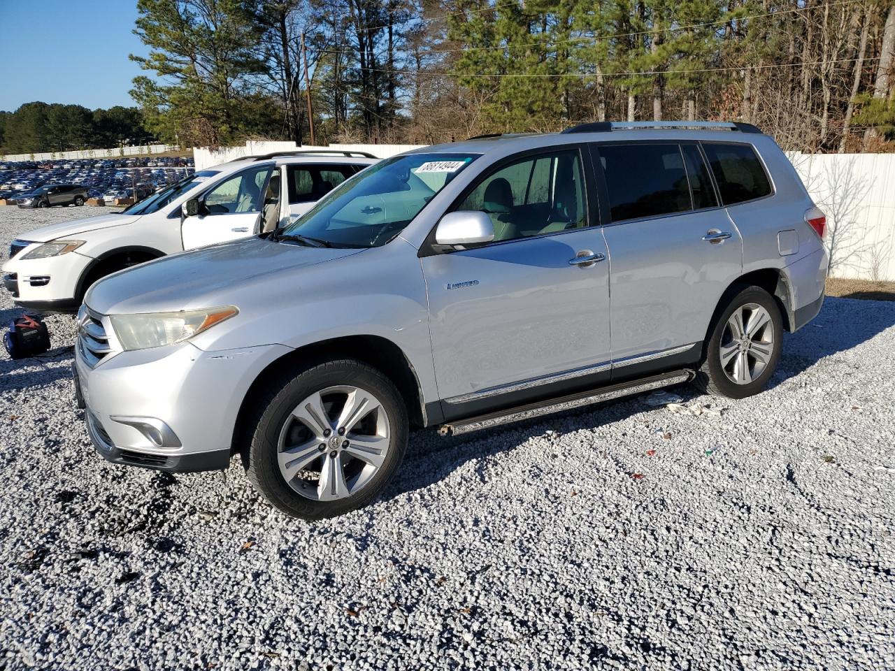 TOYOTA HIGHLANDER 2013