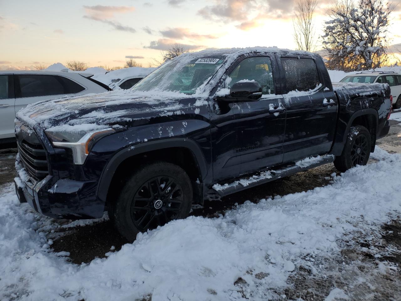 TOYOTA TUNDRA CRE 2024