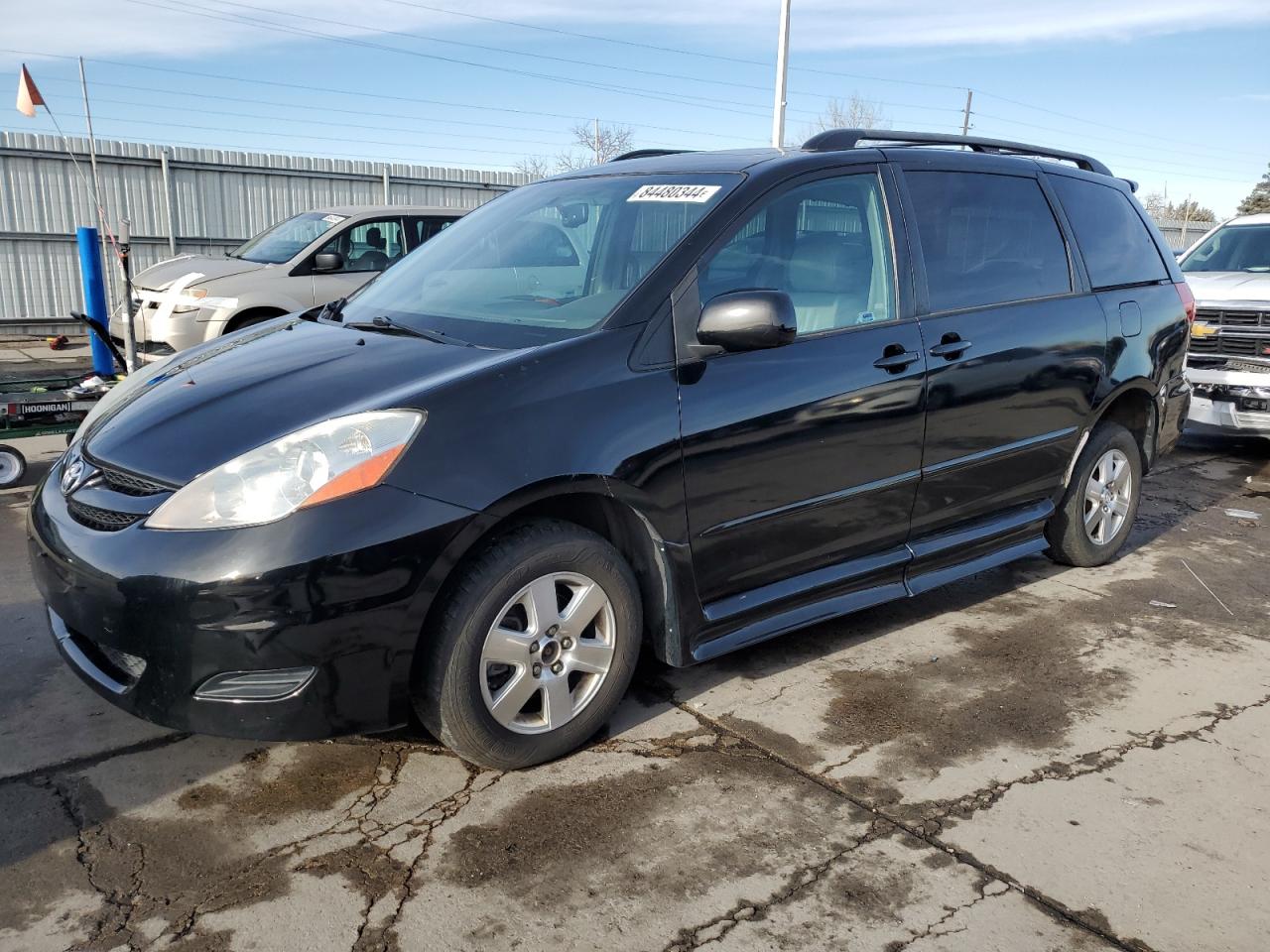 TOYOTA SIENNA XLE 2008