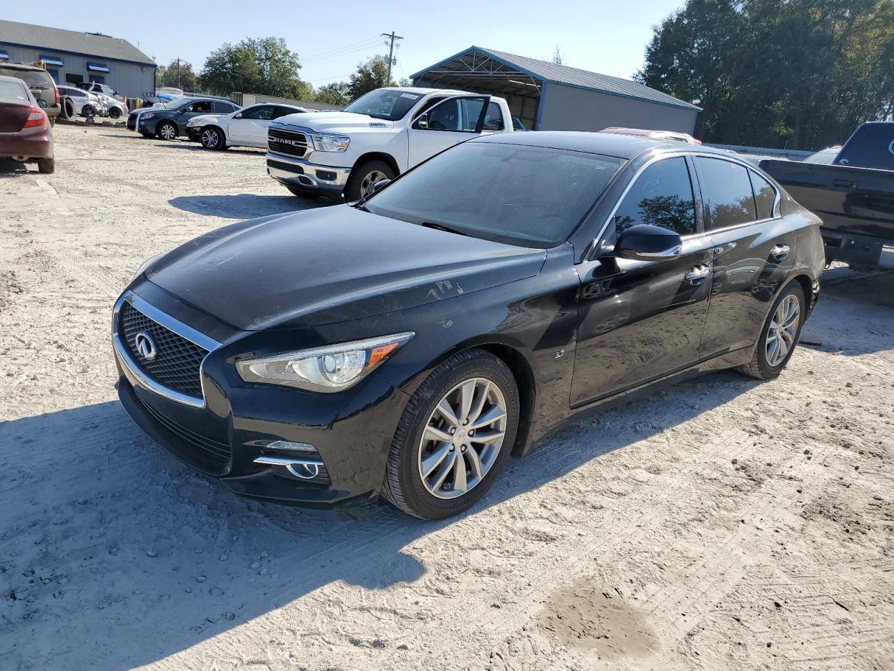INFINITI Q50 BASE 2015